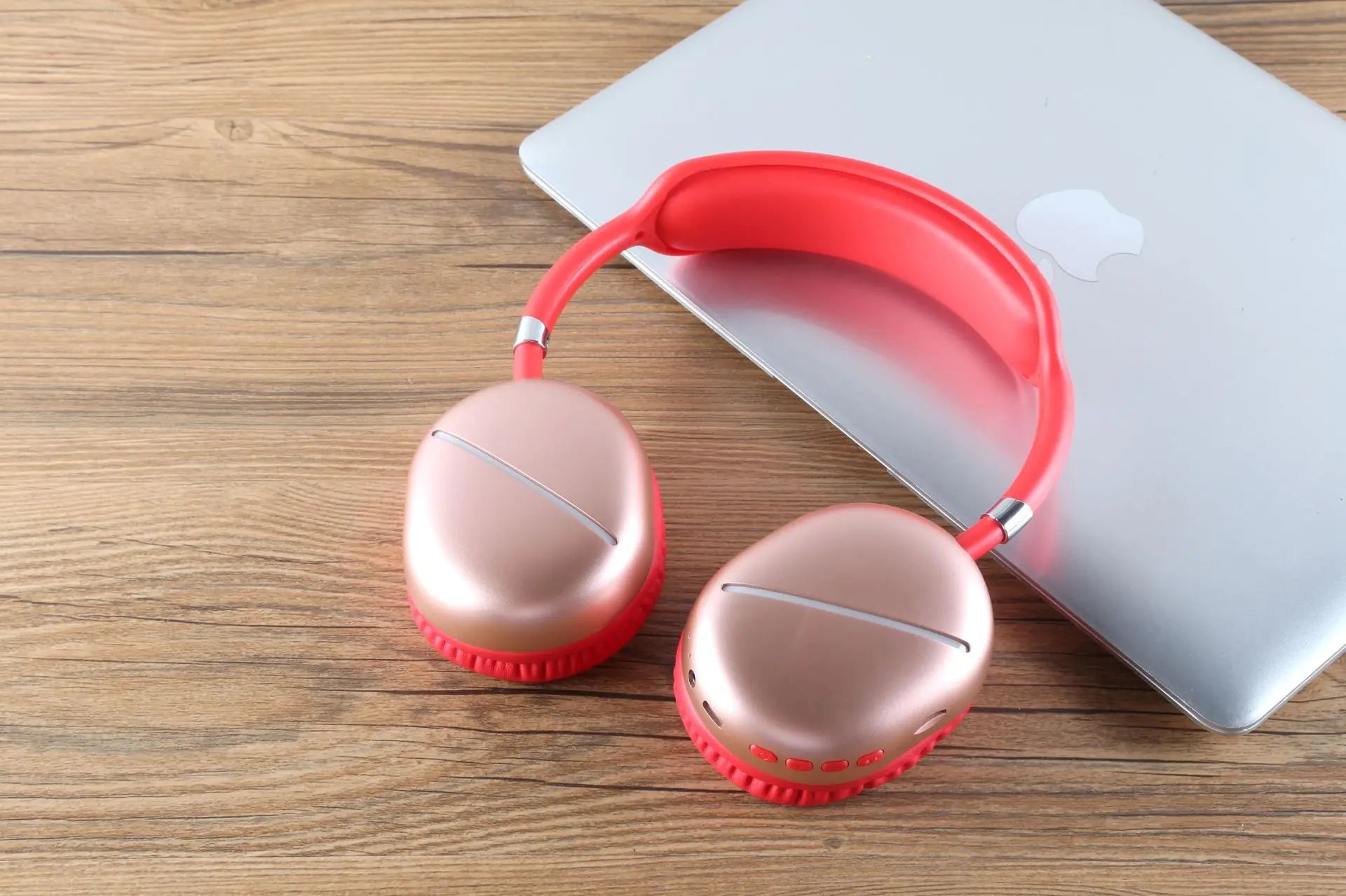 Hi-Fi Stereo Wireless Headphones with Microphone and Radio